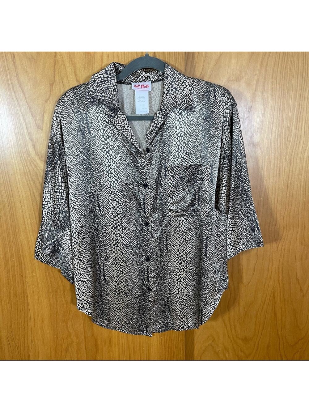 Vintage, Hot Stuff, Silky Blouse. Size Medium. New condition!